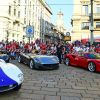 Scuderia Ferrari festejó su 90° aniversario en la Piazza Duomo de Milán.