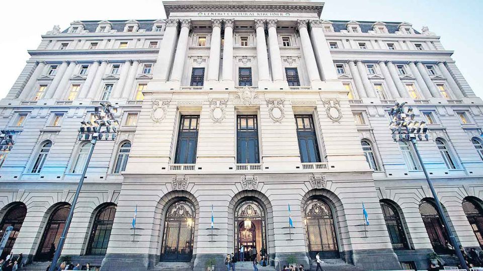 Imponente. Miembros de Unicef, la UBA y Perfil Educación se unen para pensar una educación mejor.
