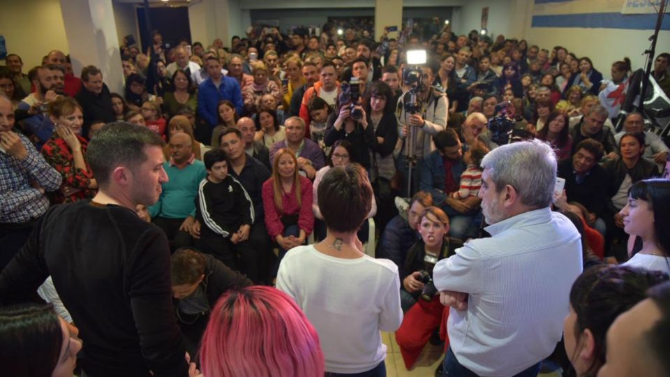 Aníbal F. volvió a Quilmes: "Tenemos que sacarles el poder para que no hagan daño"