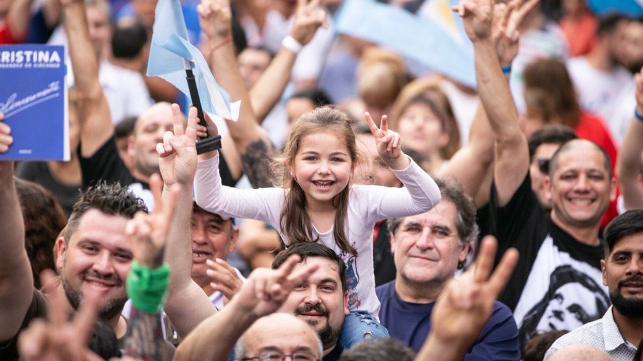 Cristina Kirchner presentó su libro Sinceramente en Posadas.