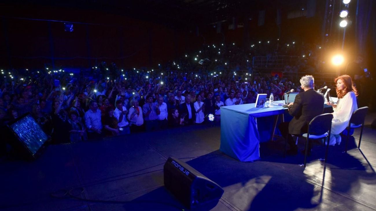 Cristina Kirchner presentó su libro Sinceramente en Posadas.