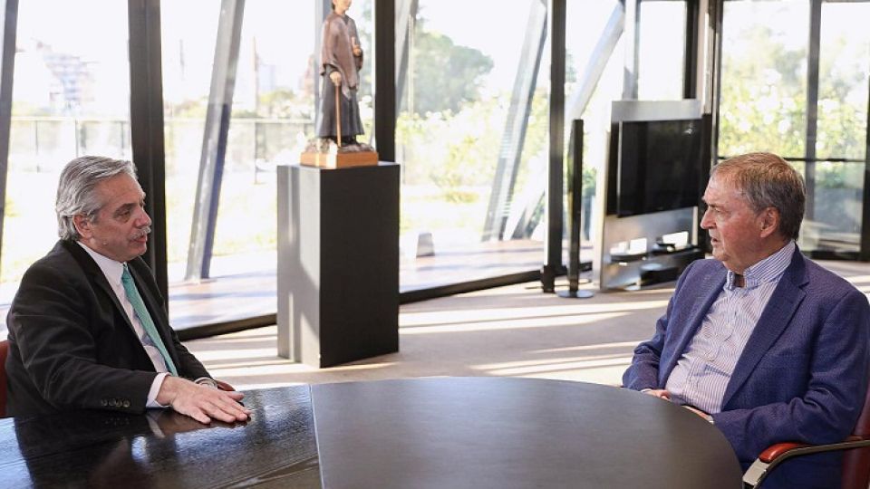 A VERSE LAS CARAS. Alberto F. y el gobernador Juan Schiaretti se reencontrarán el domingo próximo en la misa en memoria de De la Sota.
