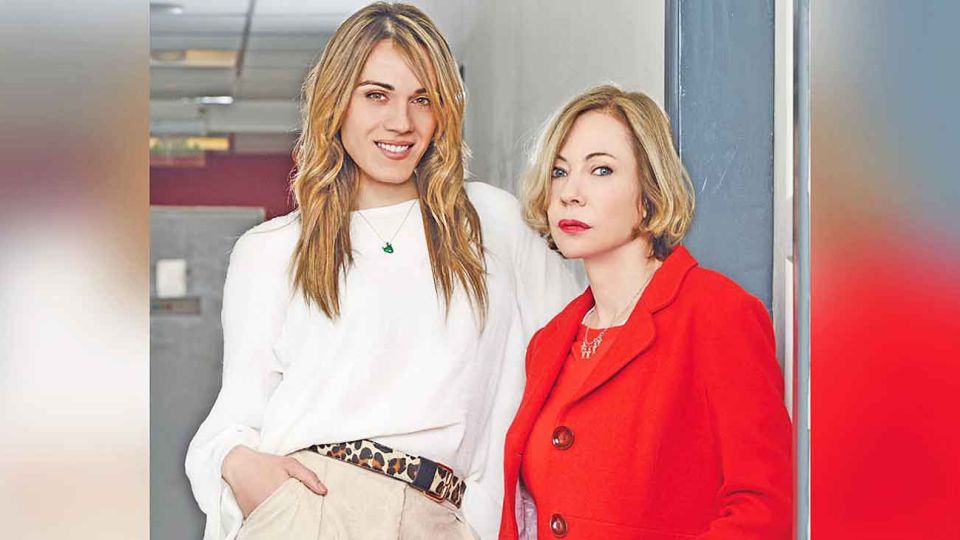 Mariana Genesio Peña, Ines Estevez. Victoria de género en el prime time. En Telefe se estrena el lunes 16, se mete con la subrogación de vientres, el mundo trans y la maternidad compartida. Con libro de Halvorsen, apuesta a un público moderno que acepte los nuevos tópicos sociales.