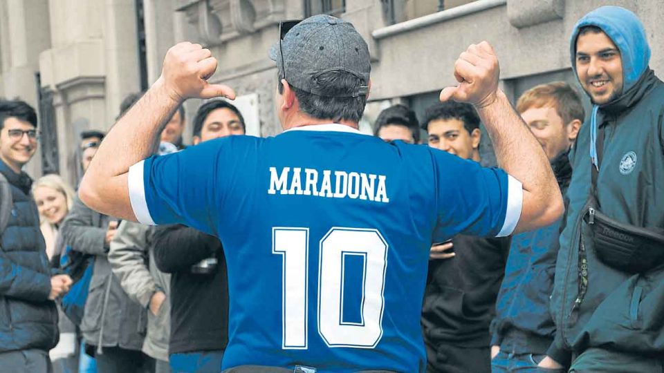 Diego. El desafío que enfrenta es incierto. La revolución está en marcha.