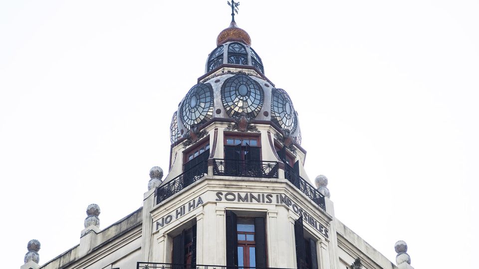 El edificio No hi ha somnis impossibles fue restaurado en 1999 bajo las órdenes del arquitecto Fernando Lorenzi.