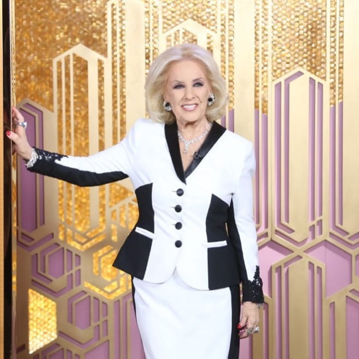 Caras Mirtha Legrand Bromeo Con Su Edad Y Explotaron Las Redes