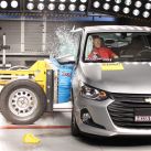 Latin NCAP otorgó cinco estrellas al Onix Plus y cero para el Tiggo 3