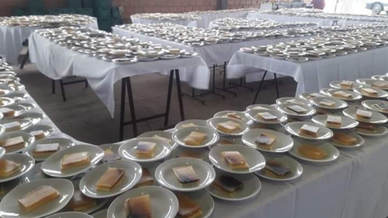 La llegada de Alberto Fernández a Tucumán generó bronca por el asado de bienvenida.