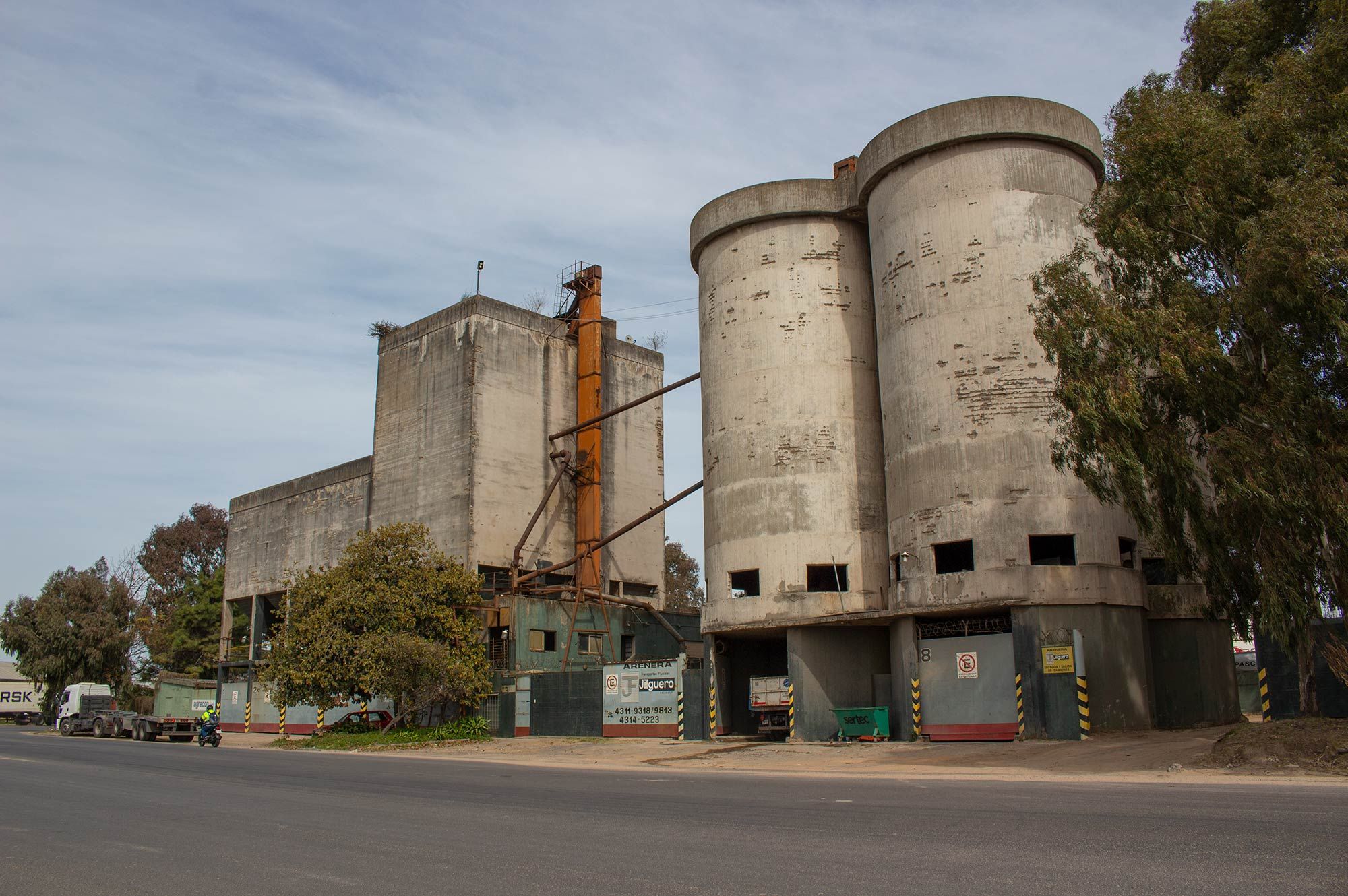 Silos de Agrecom próximos a ser intervenidos por Alfredo Segatori