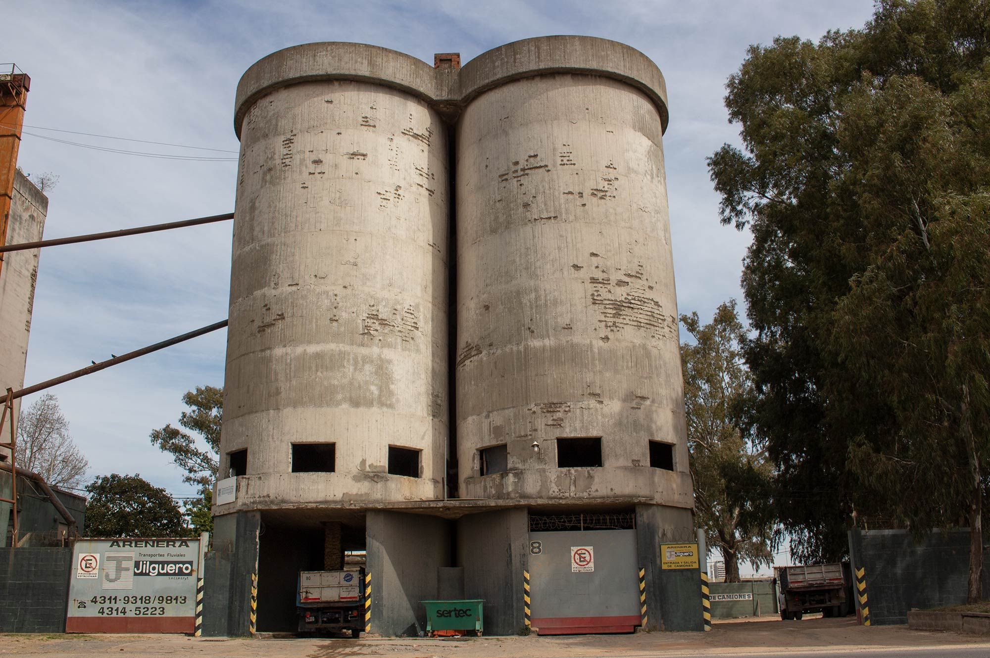 Silos de Agrecom próximos a ser intervenidos por Alfredo Segatori