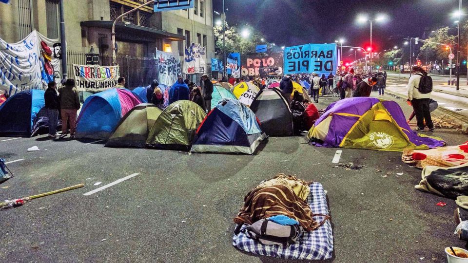 Acampe. Movimientos sociales demandan más y mejor atención del Estado.
