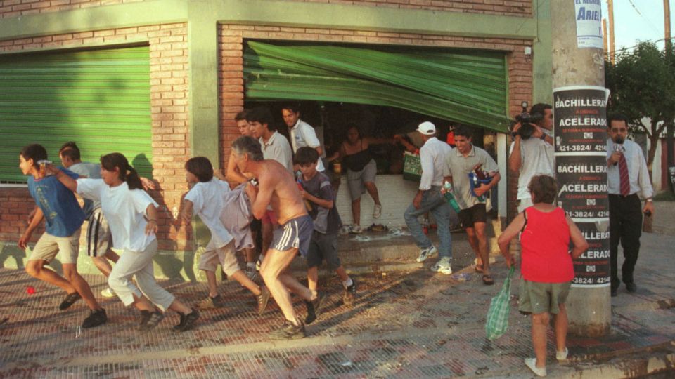 2001. Arrastró al Uruguay y es la última pesadilla que permanece en la memoria.