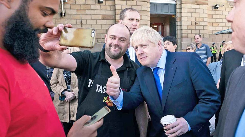 Conservador popular. El premier acusa al Parlamento de no cumplir con la voluntad popular.