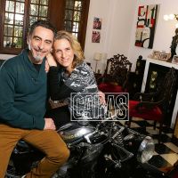 Federico Andahazi presenta a su familia en su casa de Belgrano