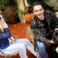 Federico Andahazi presenta a su familia en su casa de Belgrano