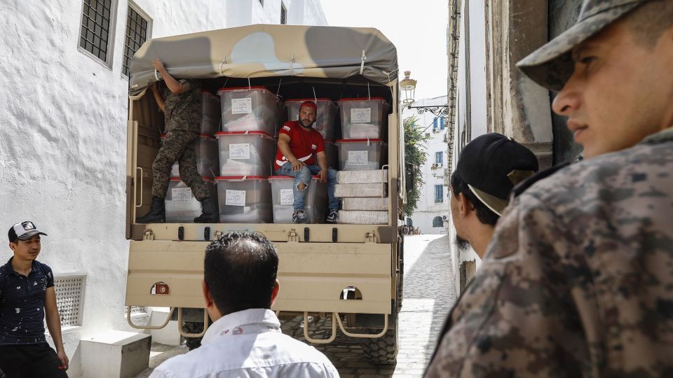 Tunisia Counts Votes in Presidential Race With No Clear Favorite