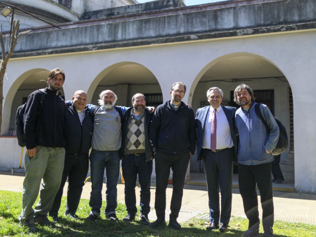 Alberto Fernández se reunió con el Equipo de Curas Villeros | Perfil