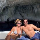 Las esxcéntricas vacaciones de Mónica Ayos y Diego Olivera en el sur de Italia