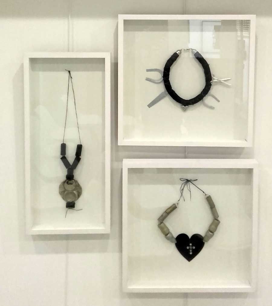 Bresson Gallery - Black