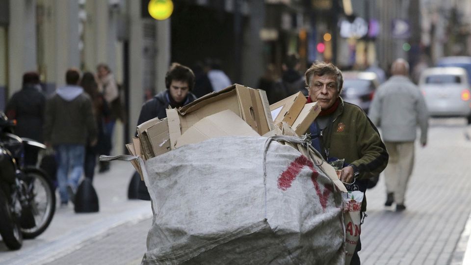 Según el INDEC, se prolonga cada vez más el estado de desempleo