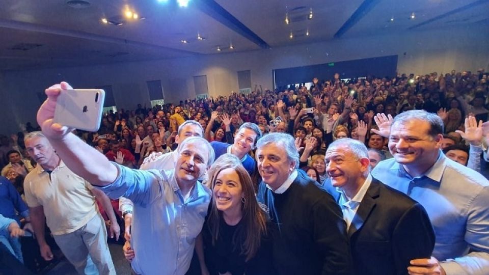 OTROS TIEMPOS. Todos con Vidal antes de la elección provincial en Córdoba.