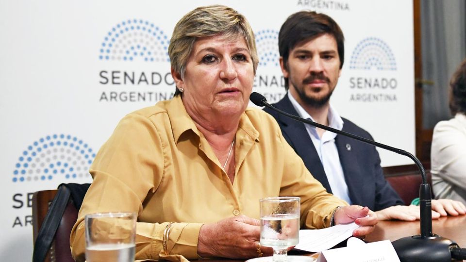 González. De rival a aliada de Arcioni al nacer el Frente de Todos.
