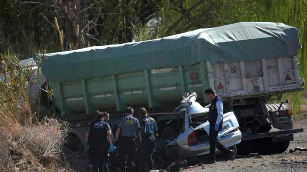 El accidente en la Ruta 40 dejó cinco muertos.