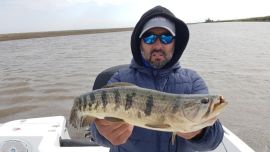 La pesca fue muy difícil al principio, hasta que le encontramos la vuelta para lograr muchas taruchas de todos los tamaños.