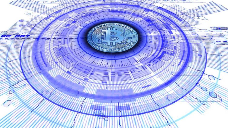 Esta tecnología cuenta con innumerables usos posibles que tienen aplicaciones directas y concretas en una gran cantidad de industrias, tanto en el ámbito público como privado.