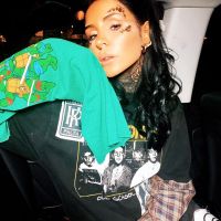 ¡No para! Cande Tinelli se tatuó una Kitty "muerta" en su frente