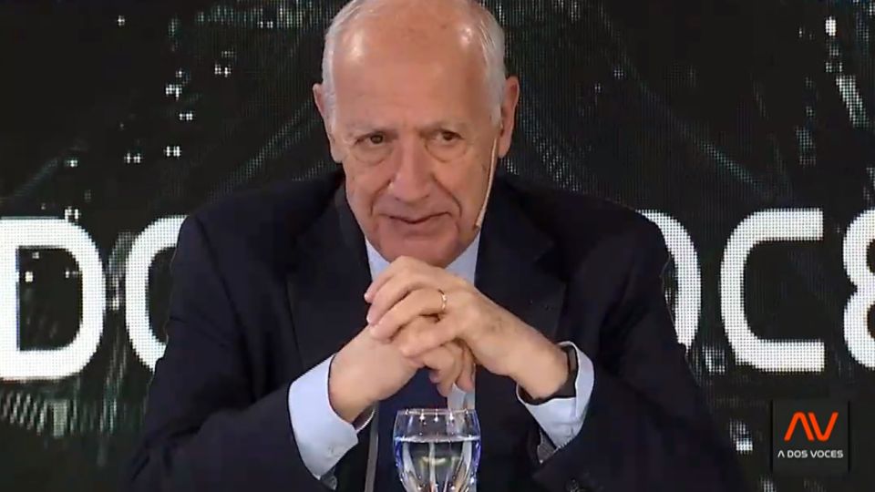 ministro de Economía y candidato presidencial de Consenso Federal, Roberto Lavagna.