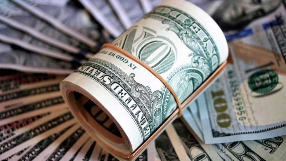 Más impuestos, inflacionario y retenciones, para tratar de cerrar los números fiscales. Esa economía puede presentar una recuperación, los salarios reales pueden empezar a crecer como consecuencia del aumento de la actividad y el empleo.