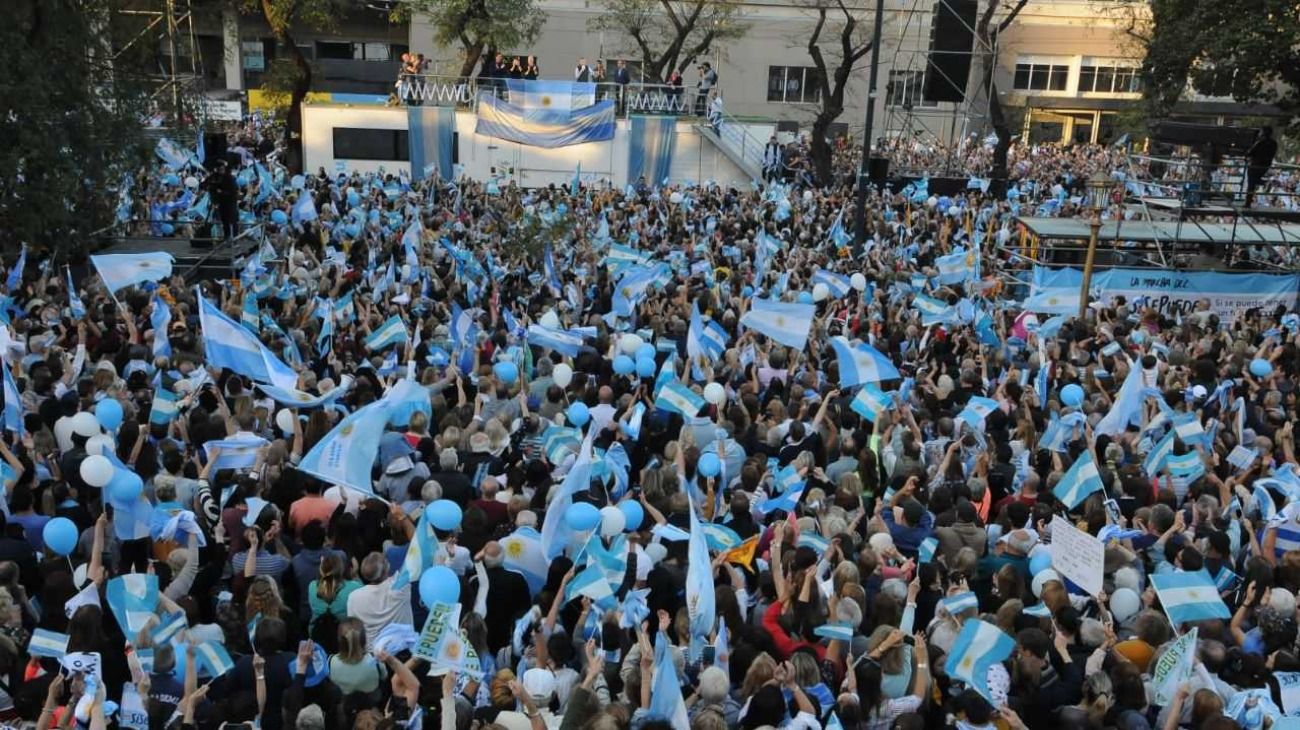 "Sí, Se Puede": Las Mejores Fotos De La Masiva Marcha Por La Reelección ...