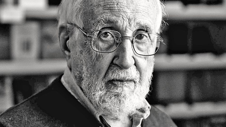 Jitrik. Al igual que hace cincuenta años, el autor deja en claro en su obra de qué se trata la crítica.