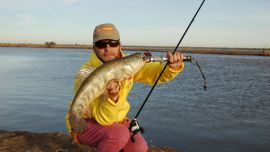 El autor con una de las capturas más grandes de la jornada. Una linda pieza que superó holgadamente los tres kilos de peso.