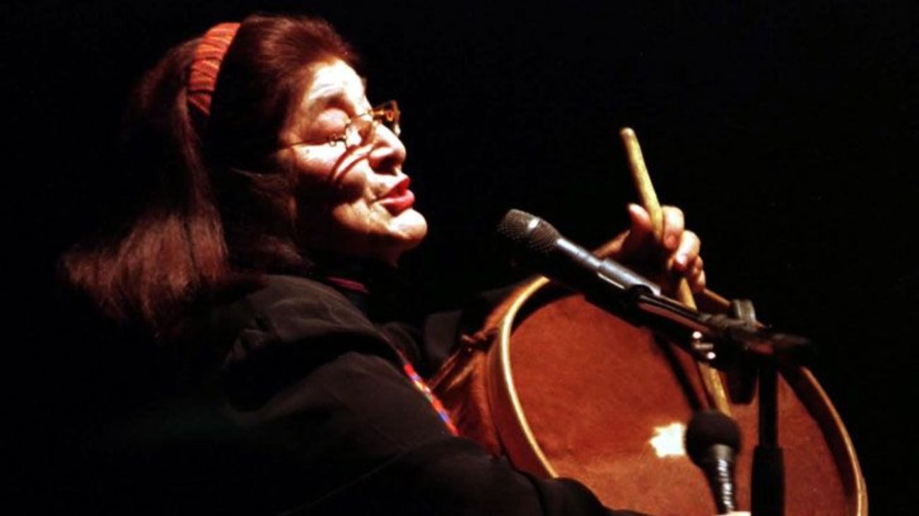 Mercedes Sosa, considerada la voz del folclore argentino, murió el 4 de octubre de 2009.