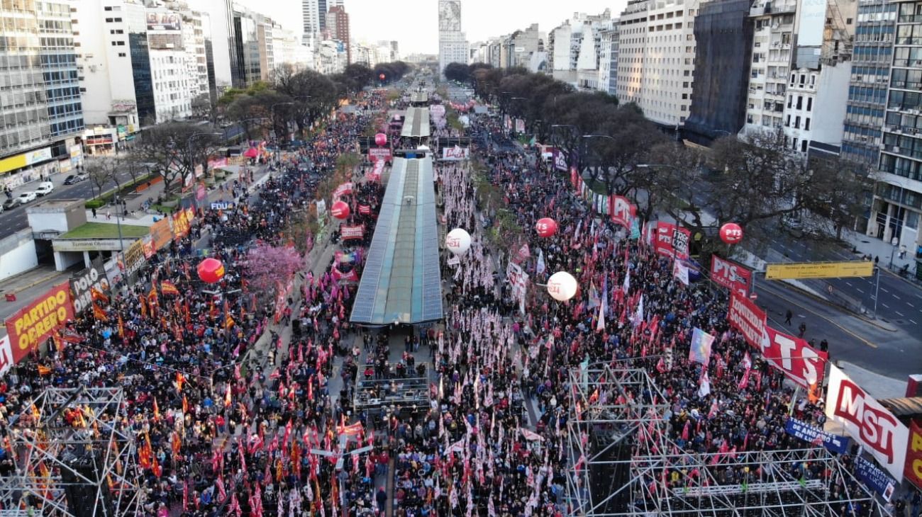 La izquierda realizó un concurrido acto en la 9 de Julio.