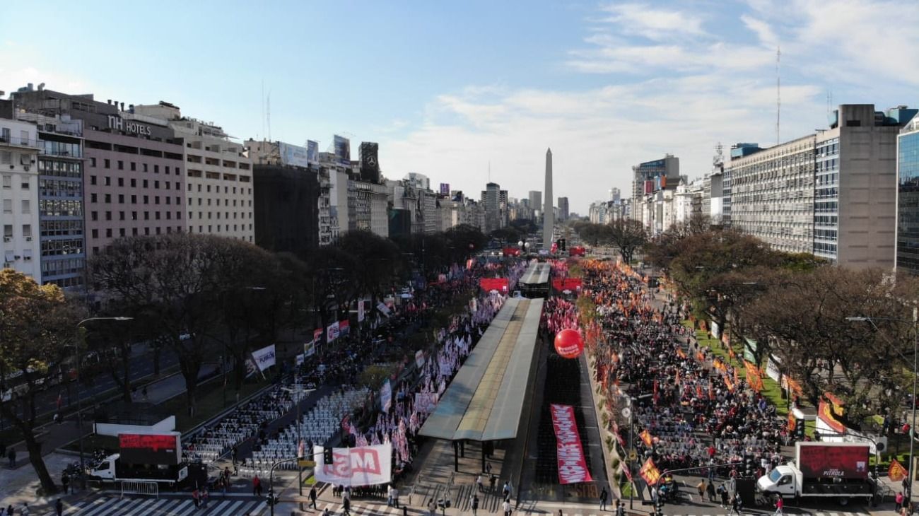 La izquierda realizó un concurrido acto en la 9 de Julio.