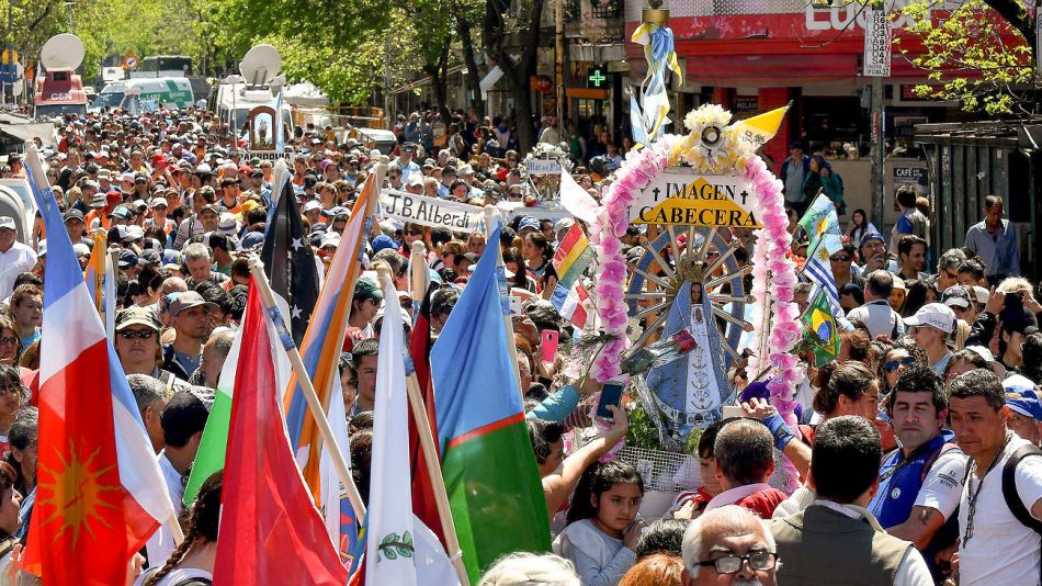 Multitudinaria peregrinación a Luján.
