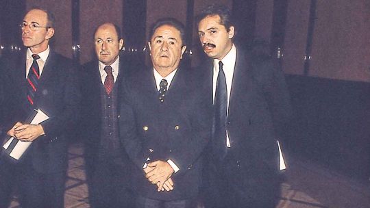 Con Alberto Fernandez. El candidato del Frente de Todos es para Duhalde el virtual presidente electo. Propone un gran pacto.