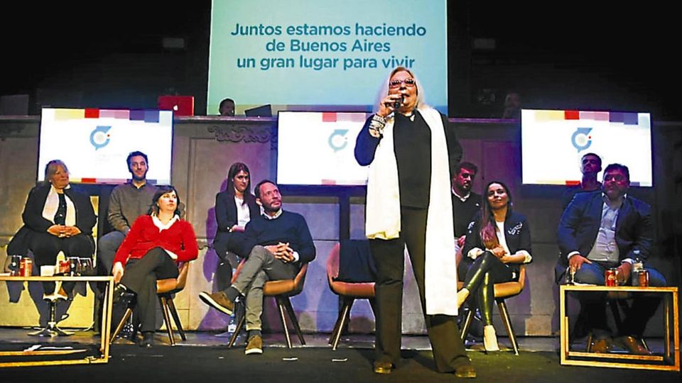 Acto. Venía diciendo que se acercaba su jubilación de la política. “Acá estoy y de acá no me voy”, expresó el jueves en Palermo.