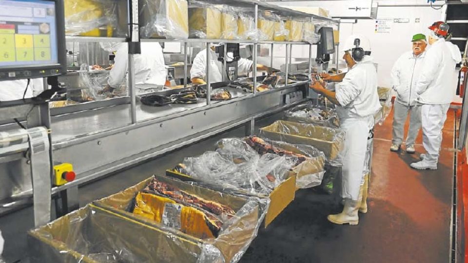 China es el comprador de las dos terceras partes de los envíos de carne bovina y genera el 60% de la facturación.