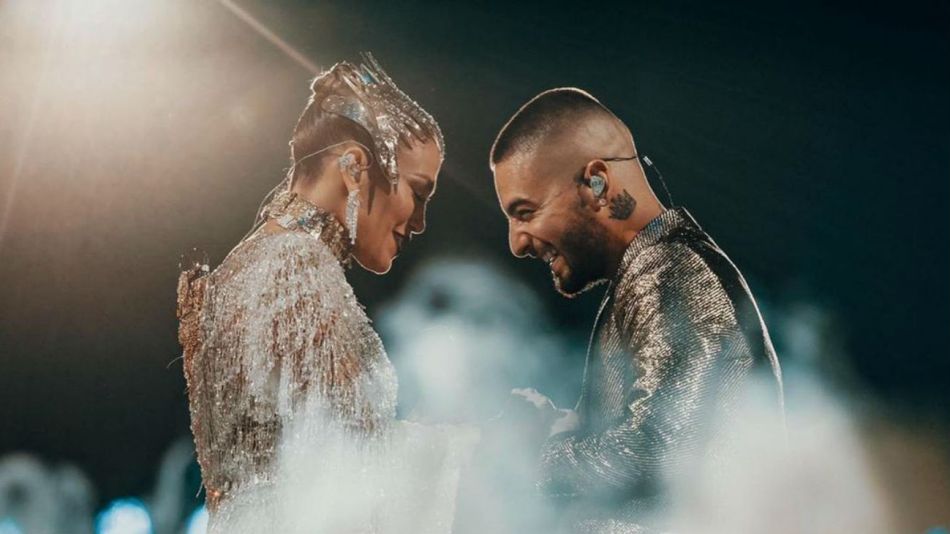 Maluma con JLO en concierto