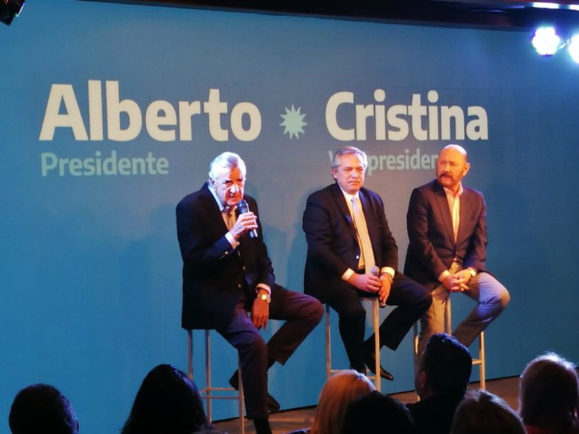 Alberto Fernández junto a Gioja e Insfrán