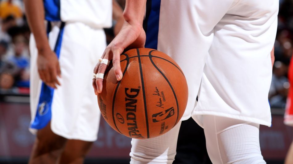 China Halts NBA Broadcasts as Anger Mounts Over Hong Kong Tweet