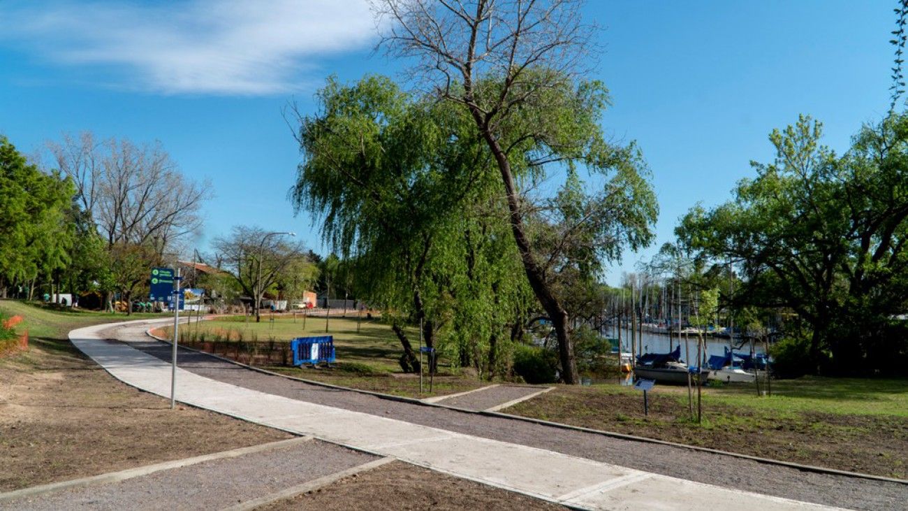  Con la creación de nuevos caminos, el Municipio de San Isidro continúa con las obras del Parque Público en el Puerto. 