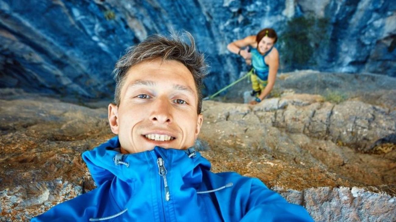 Un ránking reveló en qué países muere más personas por tomarse selfies. 