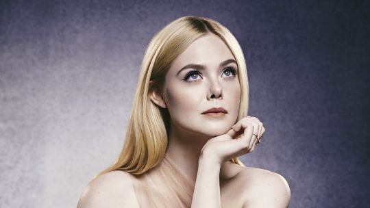 Exclusivo| Elle Fanning: “Angelina es poderosa en todos sus aspectos”