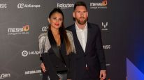 Antonella Roccuzzo se robó todas las miradas en el estreno de "Messi 10"