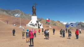 Cristo Redentor en la Cordillera de los Andes (límite de la frontera argentino-chilena).